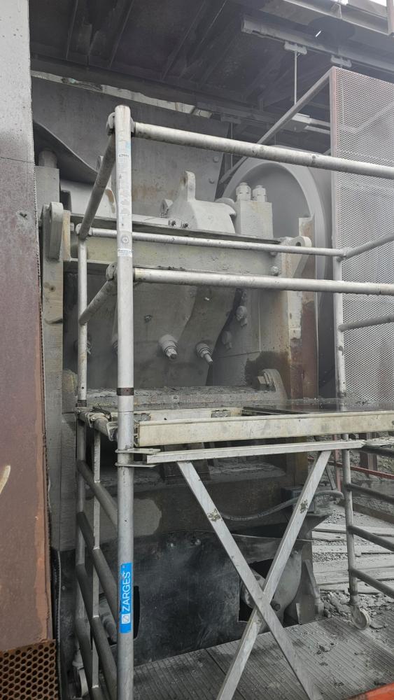 Jaw-crusher